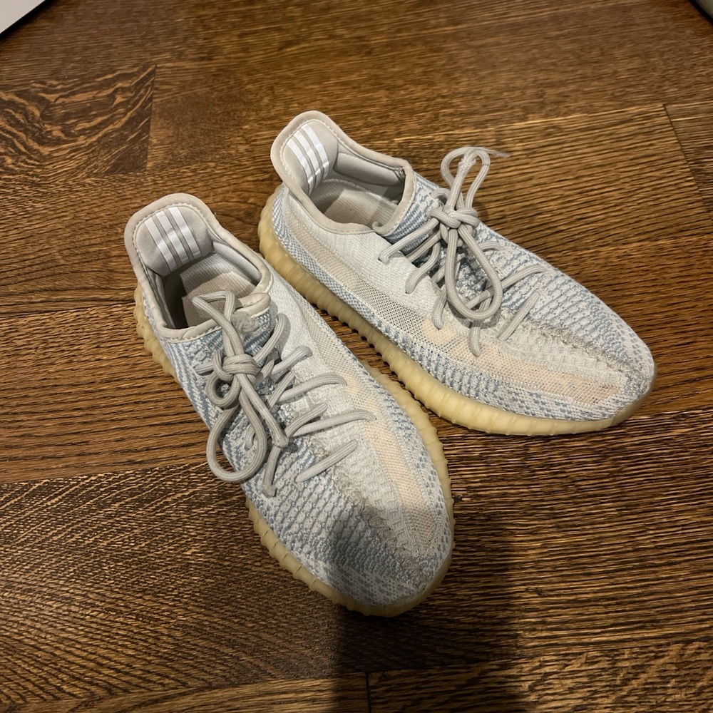 Yeezy Women's Sneakers - Gray and Cream